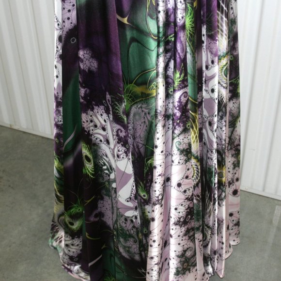 Tony Bowls Statement Gown - Picture 6 of 11